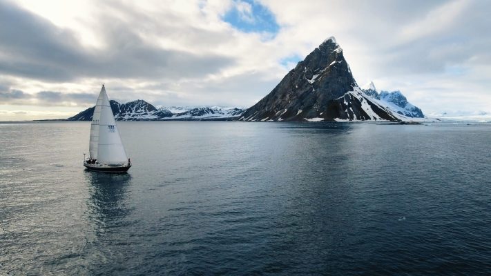 sailing Nordic Frost